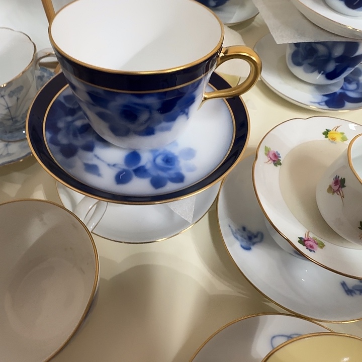 舒***蕾暖阳大叔海外瓷器