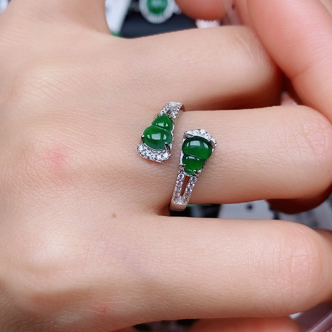 翡翠戒指银S925镶嵌戒指