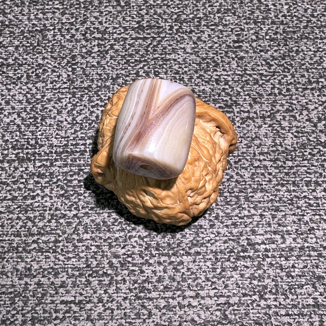 双虎牙玛瑙剁珠 双靠山