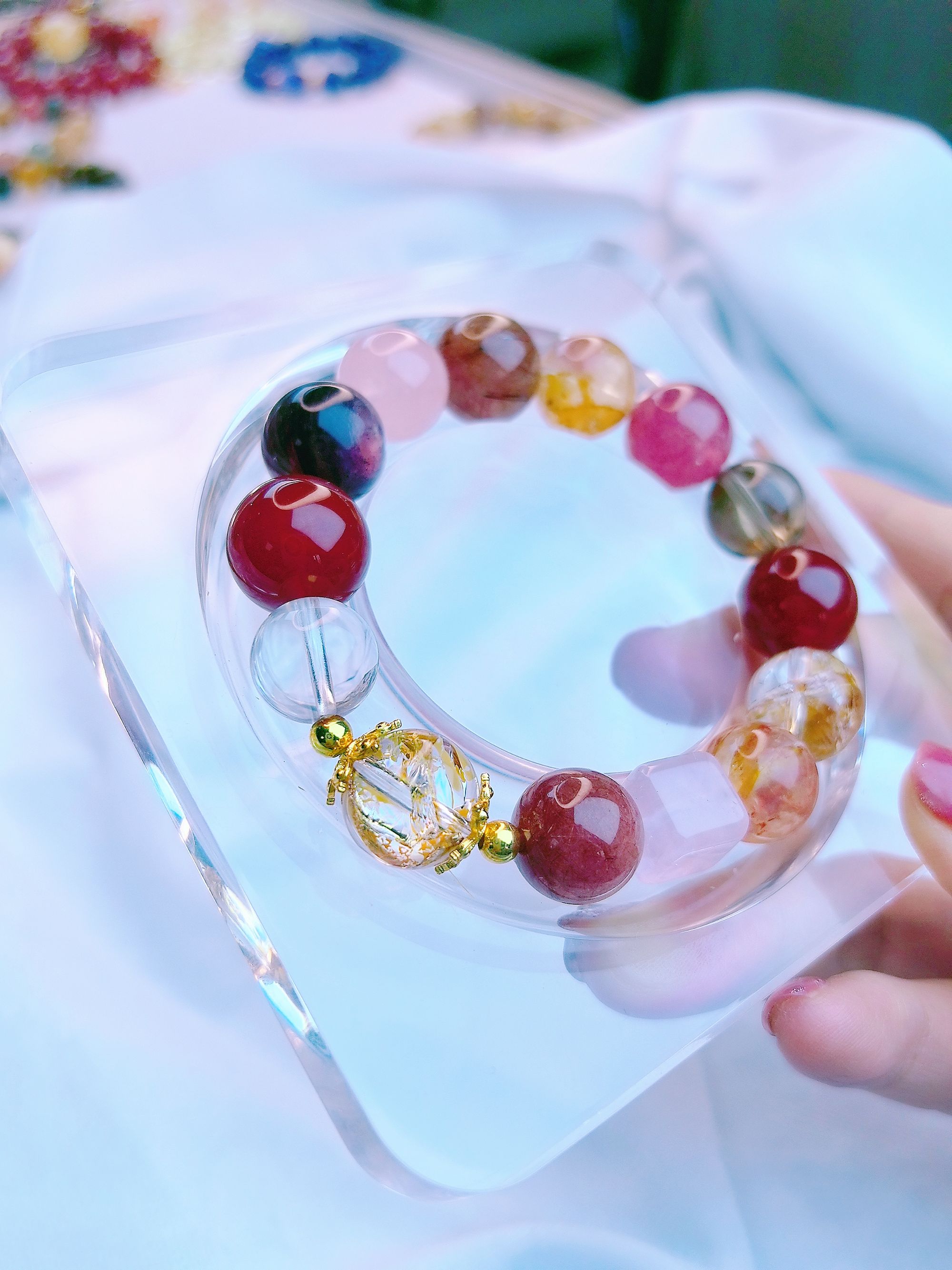 天然顺发水晶胶花方糖手串多样设计美观大方sj043