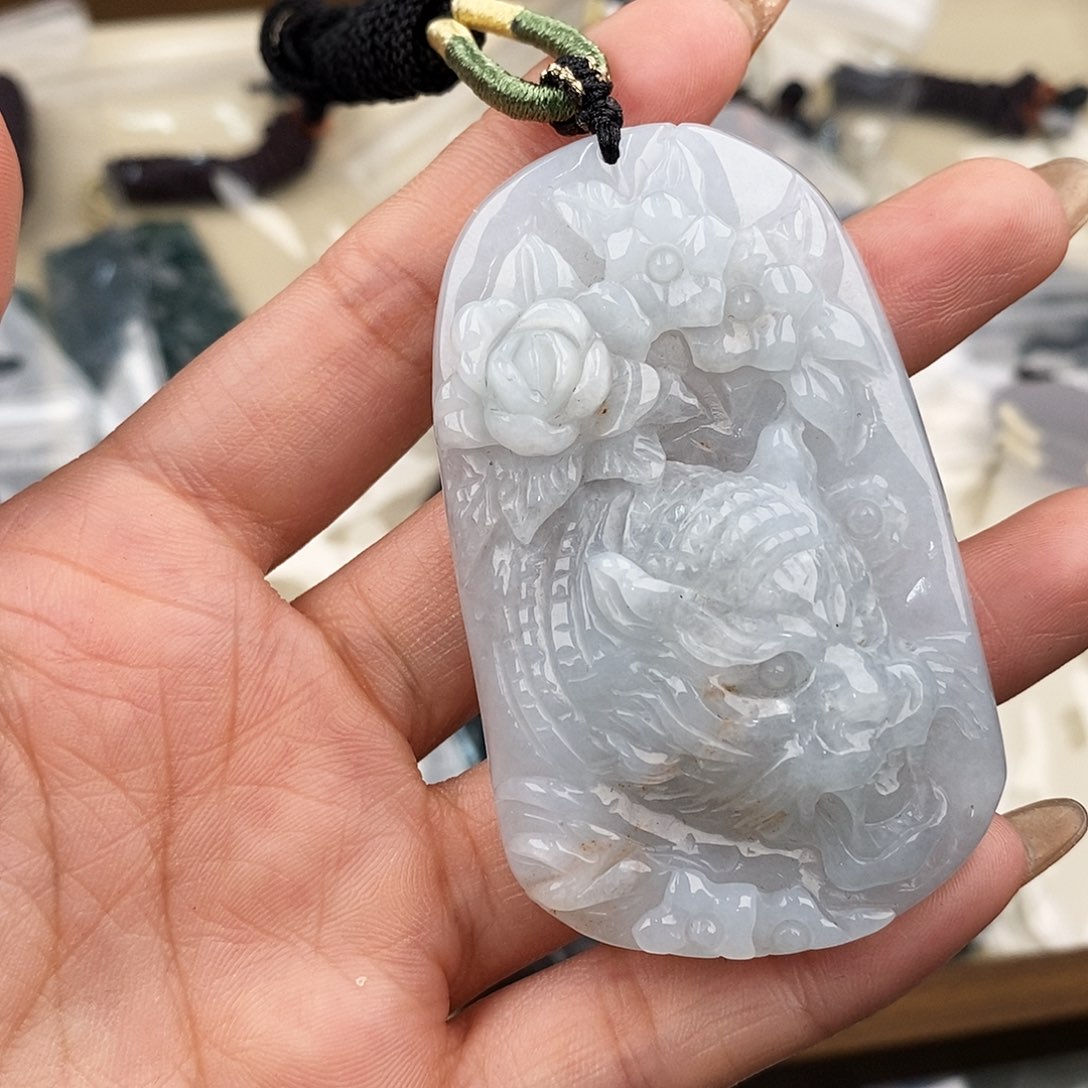 翡翠颈饰未镶嵌一