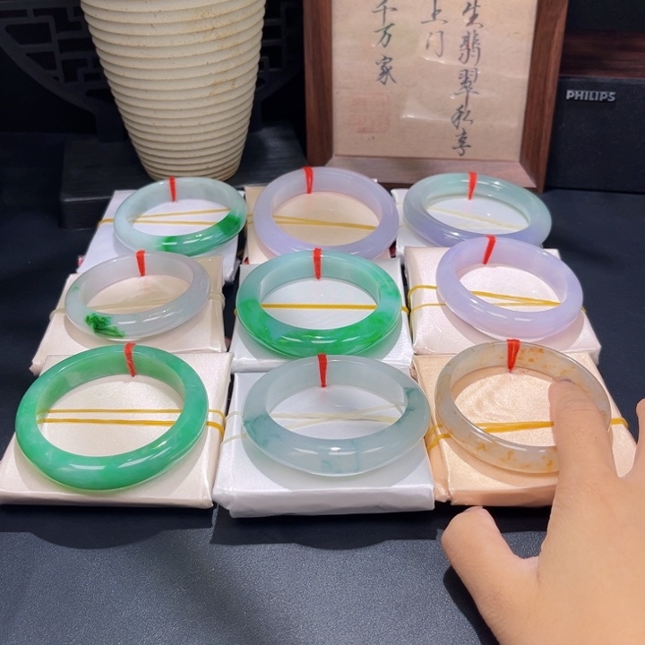 未镶嵌手镯翡翠展示链接