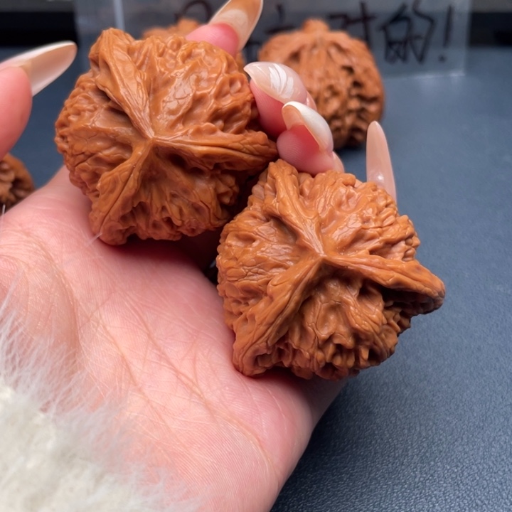 没***看吊坠文玩核桃白狮子