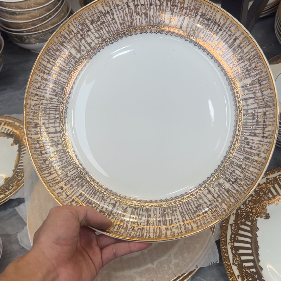【闪购商品】瓷片12寸窝盘一个一单孤品