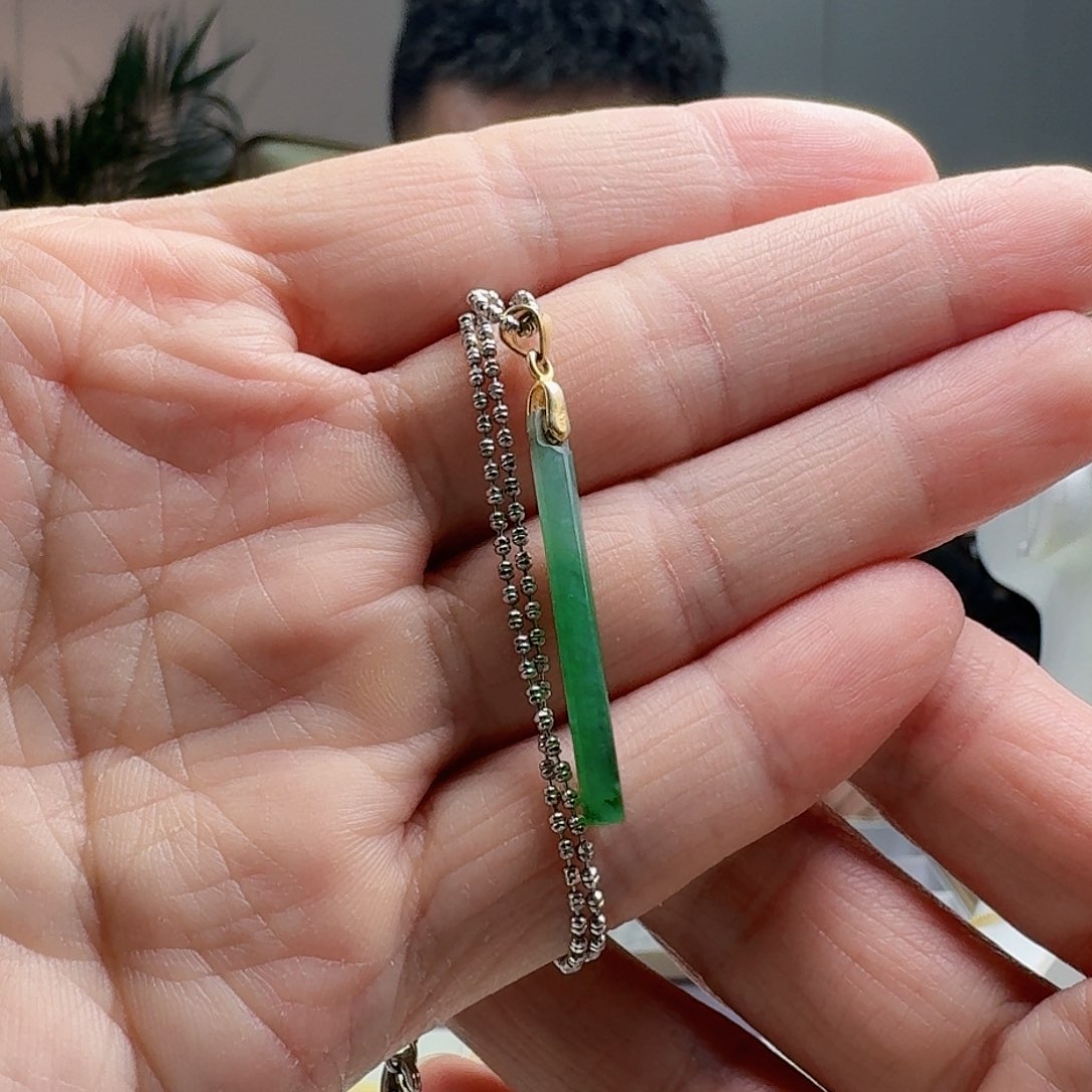 翡翠吊坠(赠链)银S925镶嵌天然