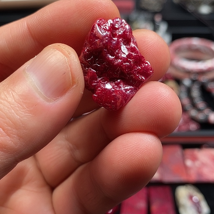 天然辰砂天然朱砂无根砂晶体吊坠 22.5克