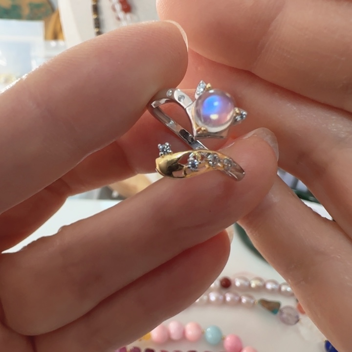 拉长石戒指银S925镶嵌灵动可爱小戒指天然结构蓝月光