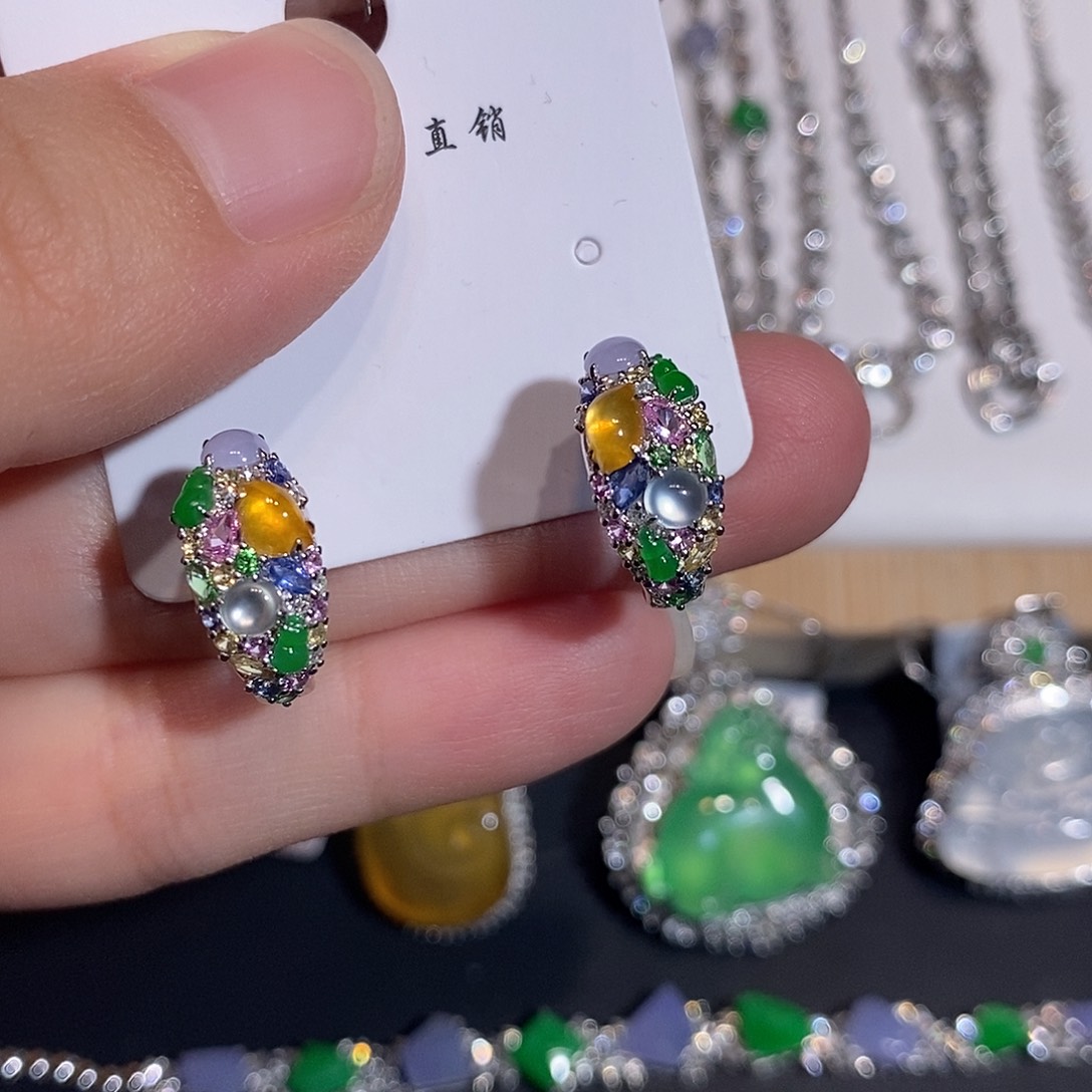 18K金镶嵌翡翠耳饰耳包18k