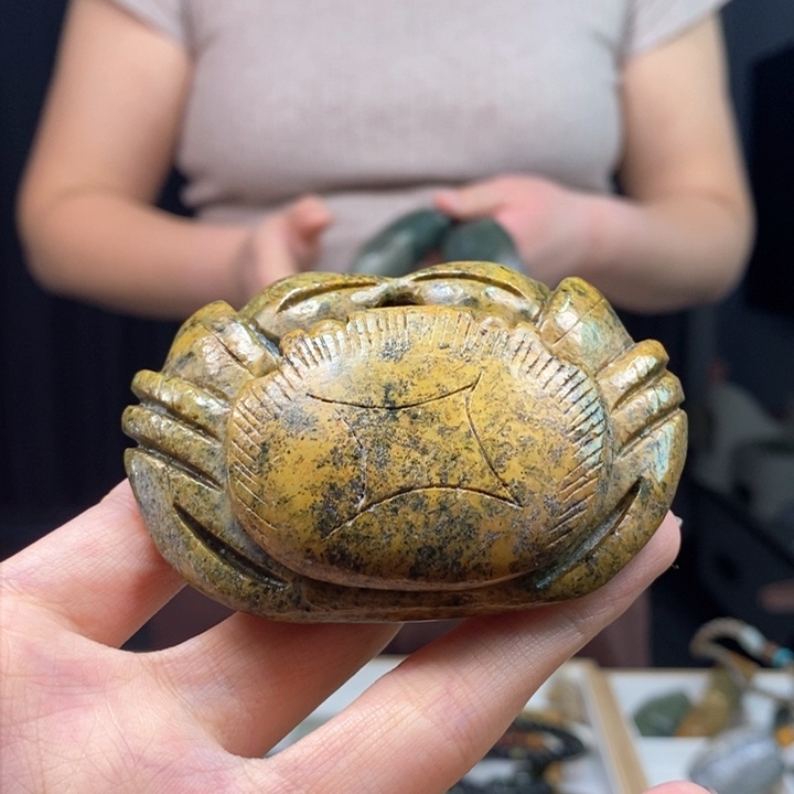 岫岩河磨玉（透闪石质玉）颈饰未镶嵌