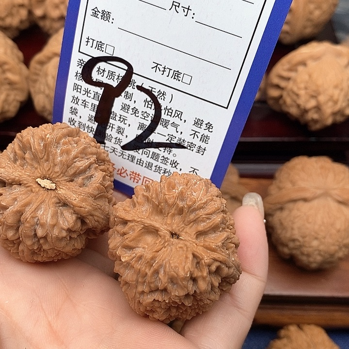 桃核吊坠榴**来大蒜头狮子头35