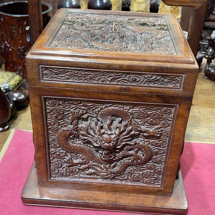 香榧木老*过大年放漏了