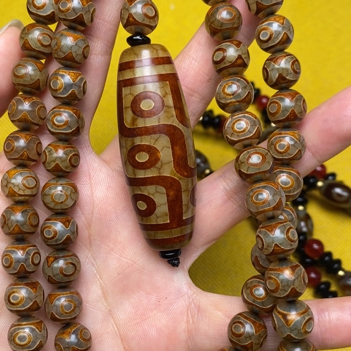 人***风玛瑙/玉髓未镶嵌颈饰