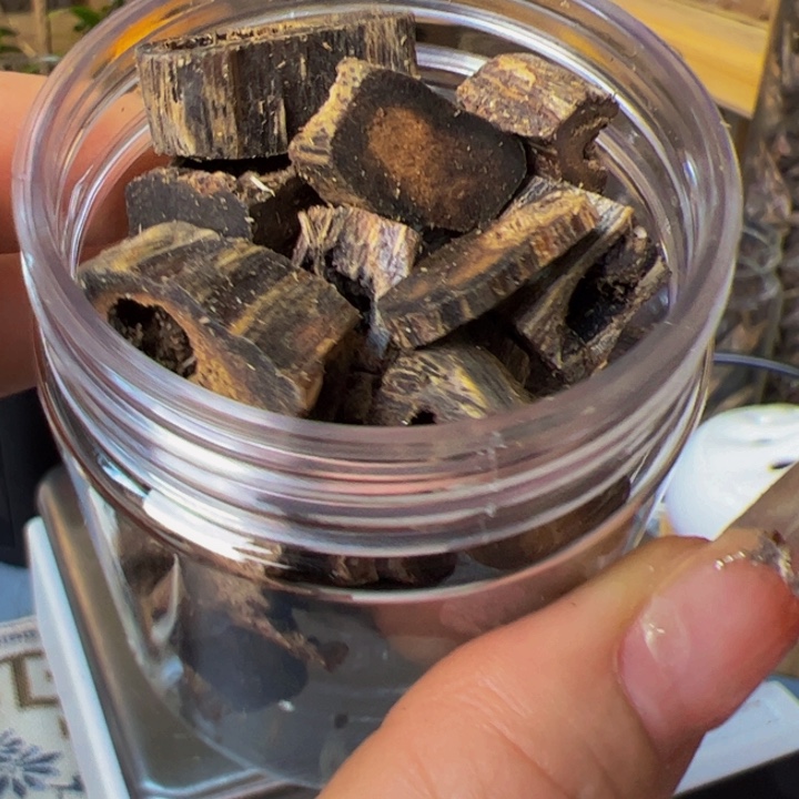 沉香碎屑沉香奇楠黑棋边角老料30克