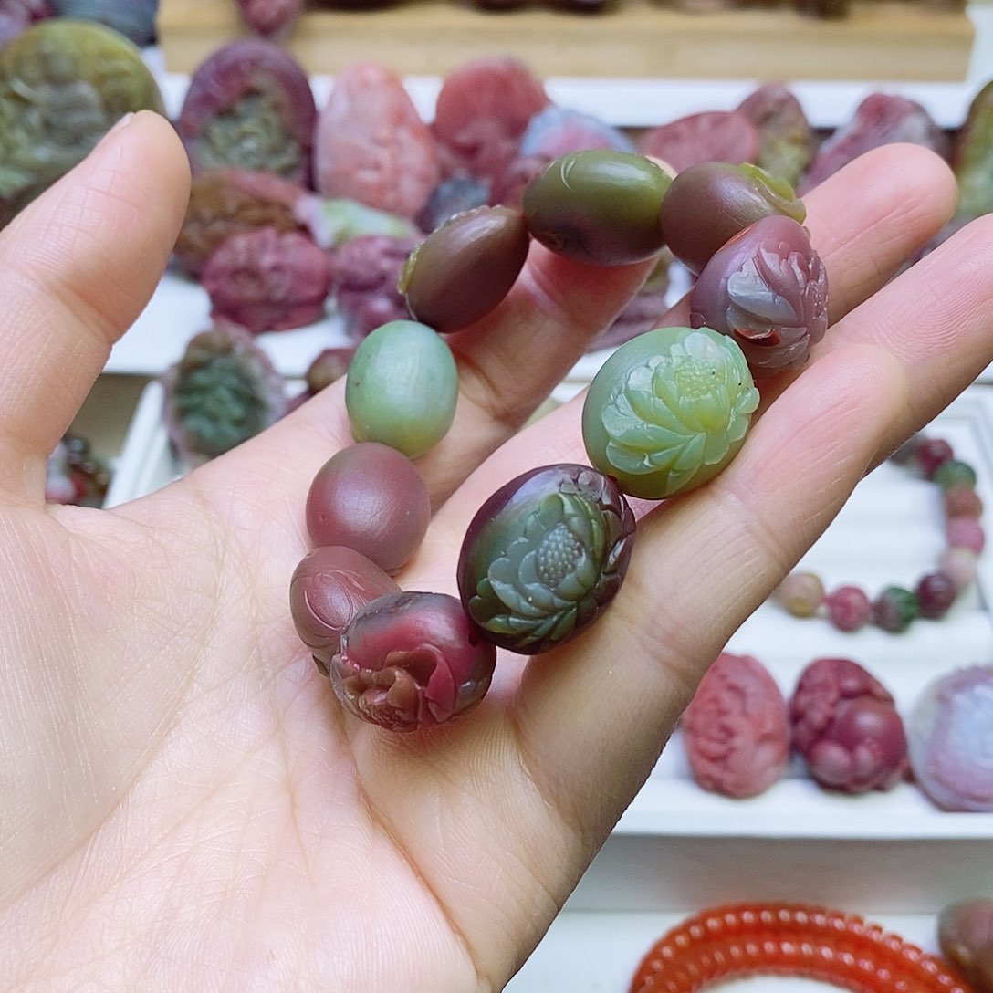 玛瑙/玉髓盐源玛瑙手链未镶嵌