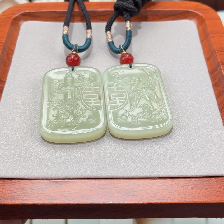 专***菜和田玉未镶嵌颈饰