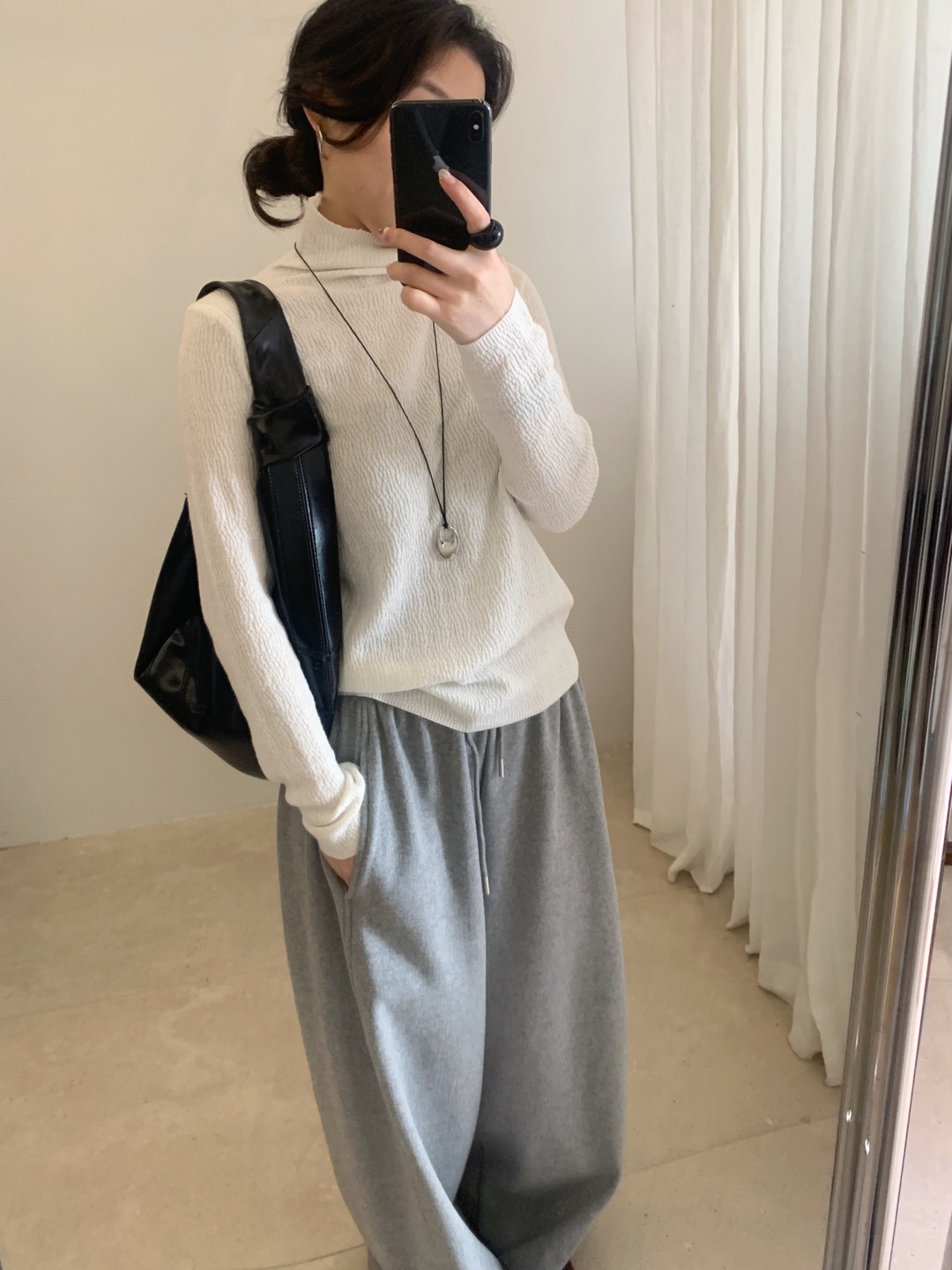 韩系时尚简约高领打底衫