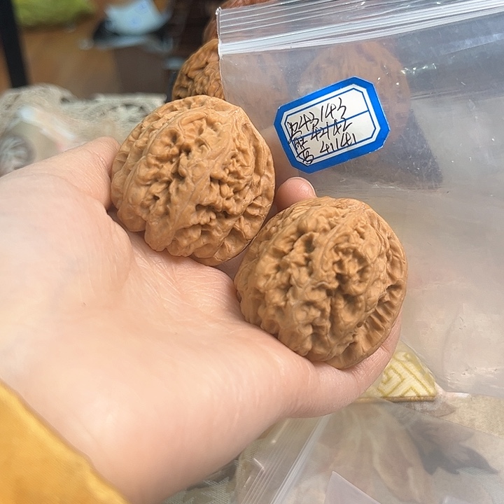 文玩核桃把件非嫁接大粗筋有修