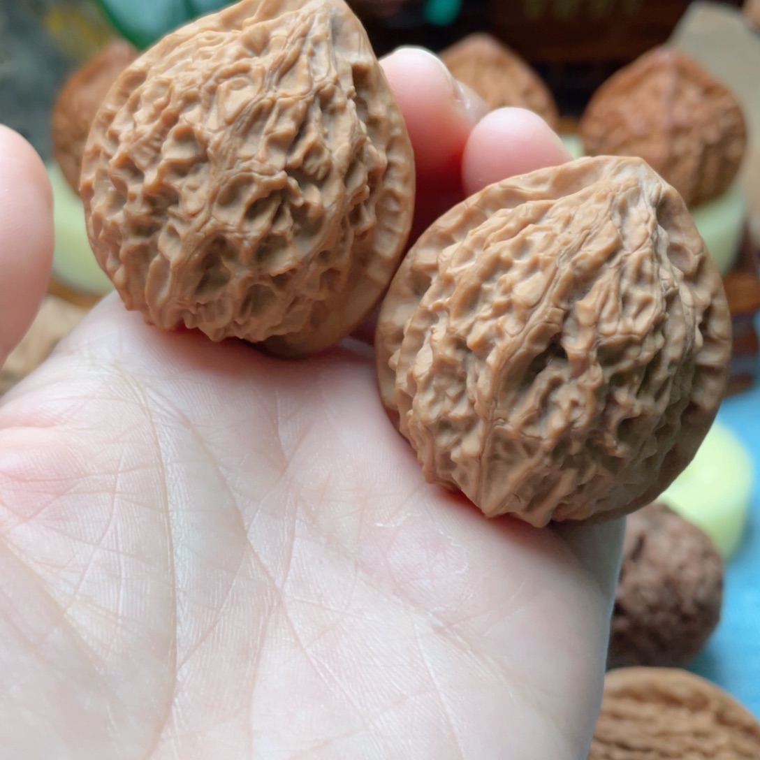 吊坠桃核40尺寸金牛