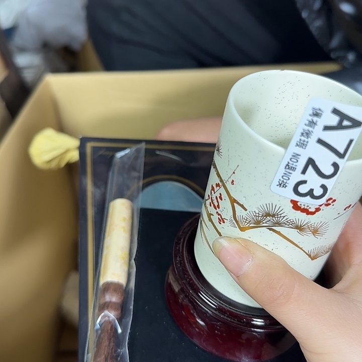 晴****琉璃手工艺品11111111111