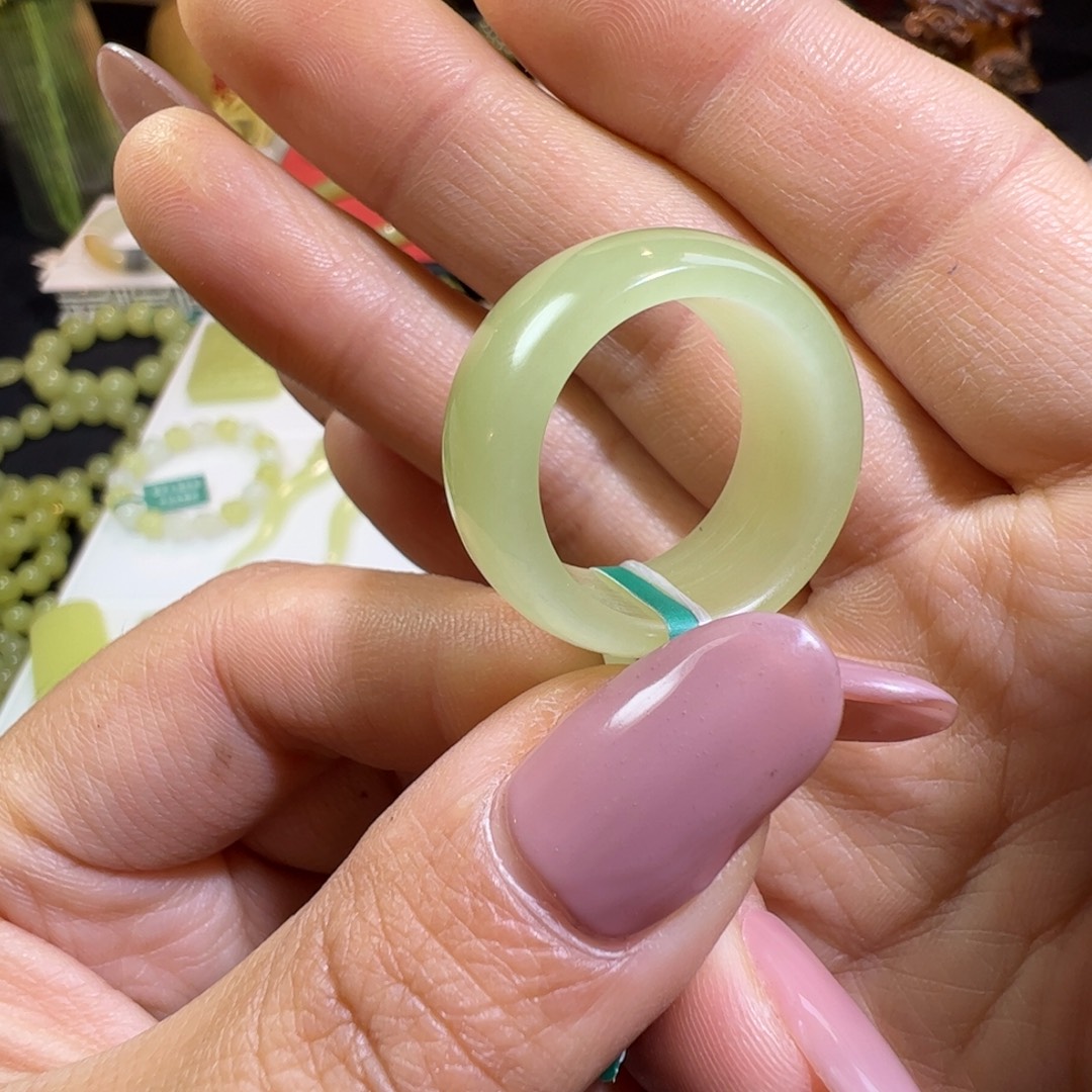 和田玉未镶嵌颈饰18.6⭕