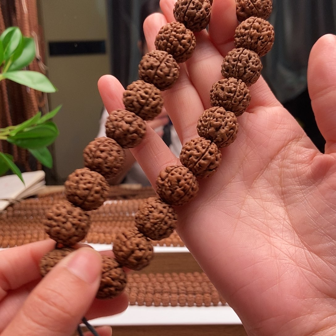 金刚菩提吊坠高*飞跳跳龙手持17