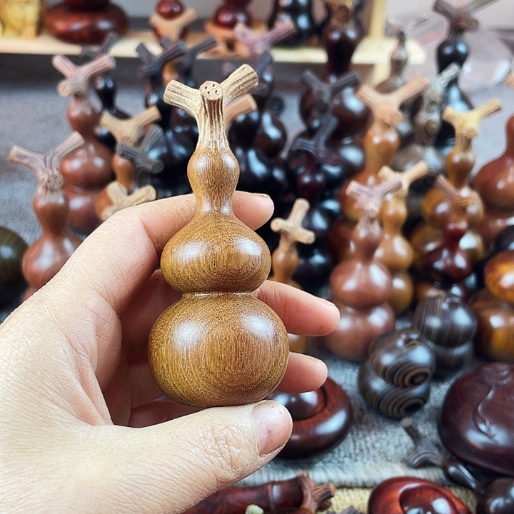 D***特大叶紫檀（黑酸枝木类）