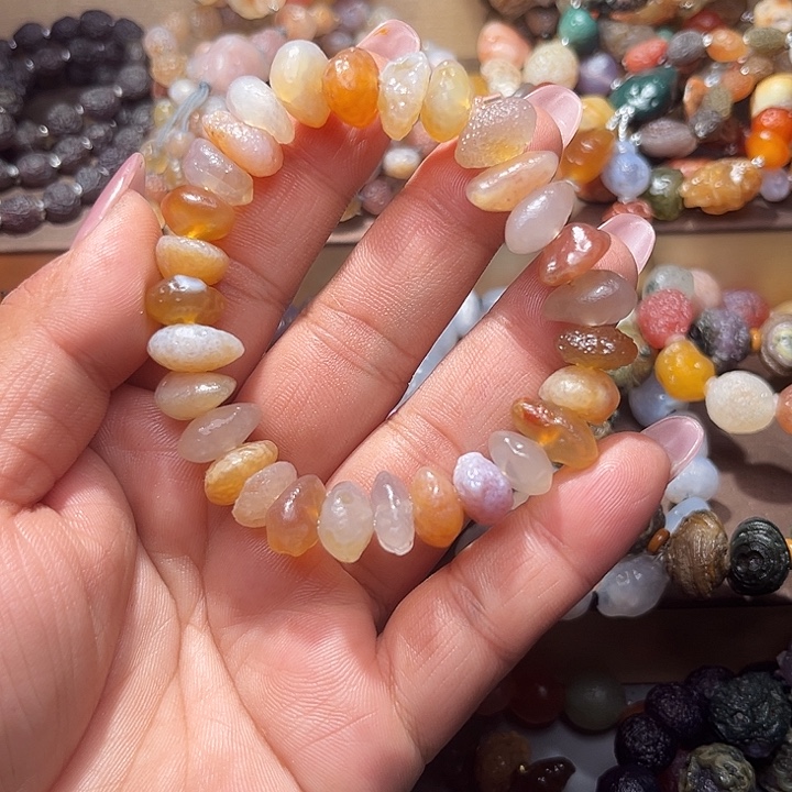 阿拉善彩玛瑙手串