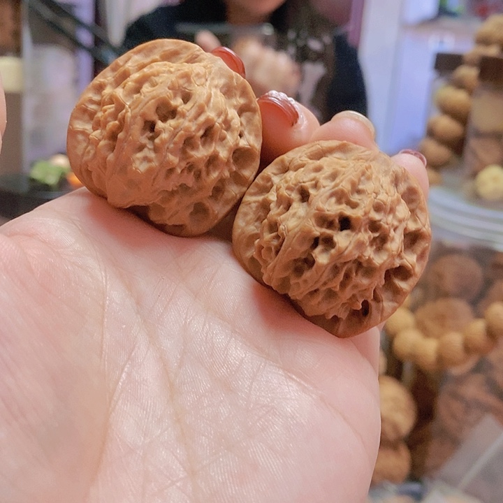 【闪购商品】文玩核桃把件37凤眼