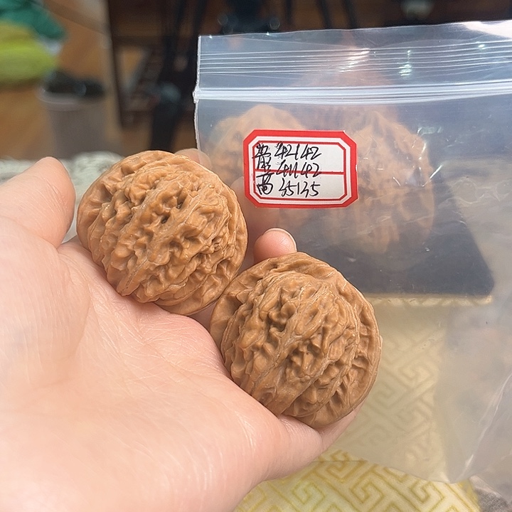 文玩核桃把件一代楼