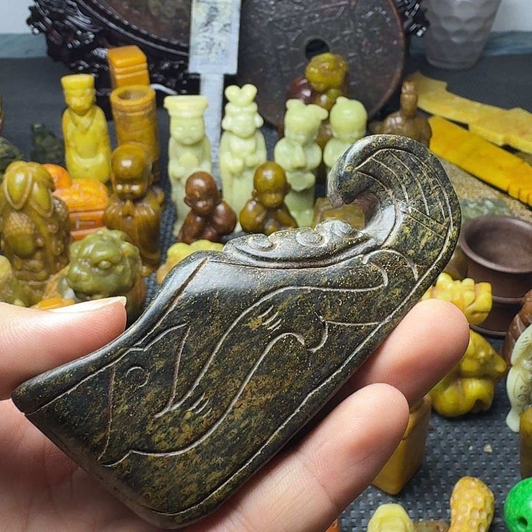 白玉菩提吊坠。。。