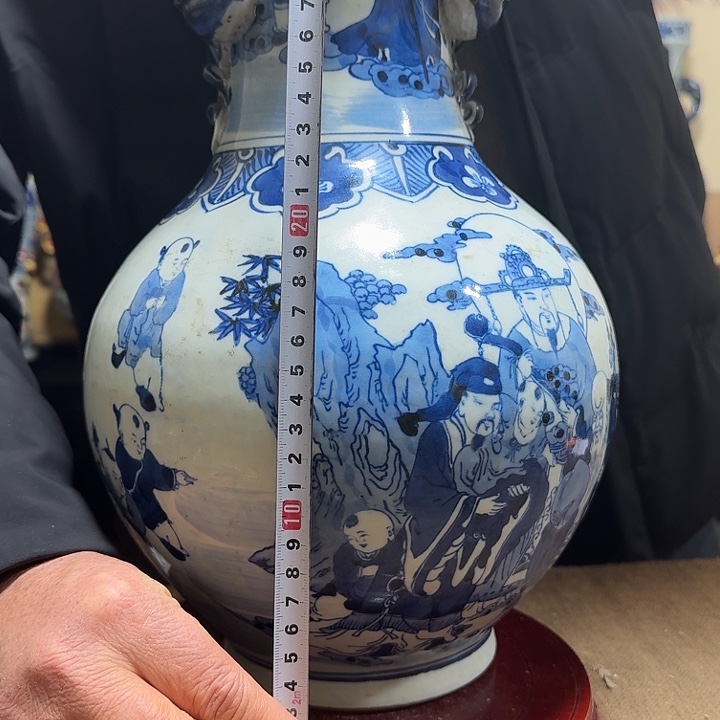 摆件                