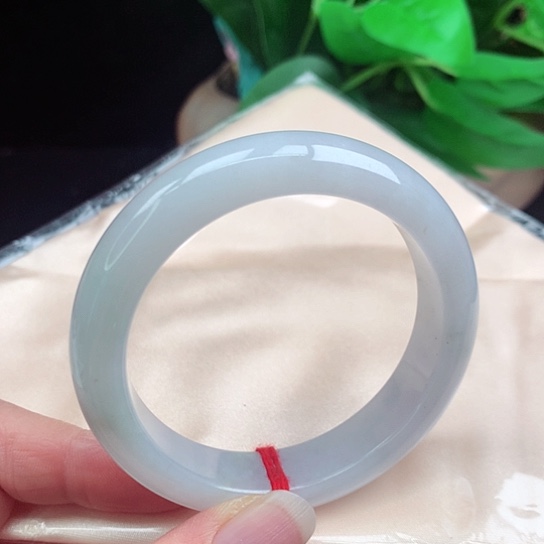 翡翠手镯未镶嵌      正圈53
