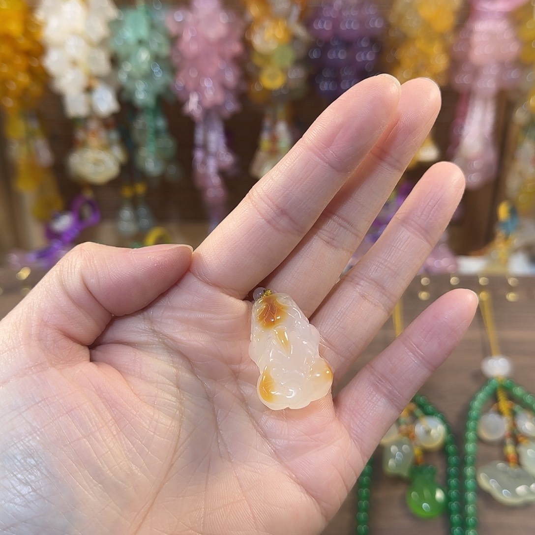 泡***️玛瑙/玉髓未镶嵌手机挂件