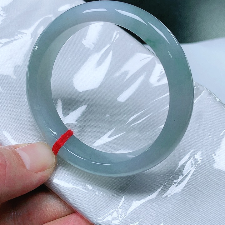 翡翠手镯（圆镯）未镶嵌翡翠手镯未镶嵌