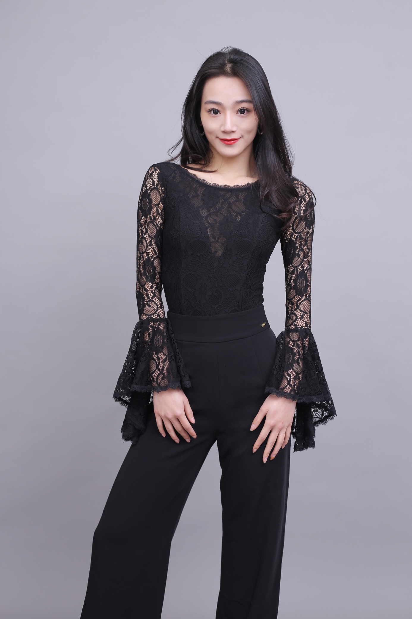 高品蕾丝喇叭袖柔软弹力水晶麻修身显瘦气质透气舒适连体摩登舞服
