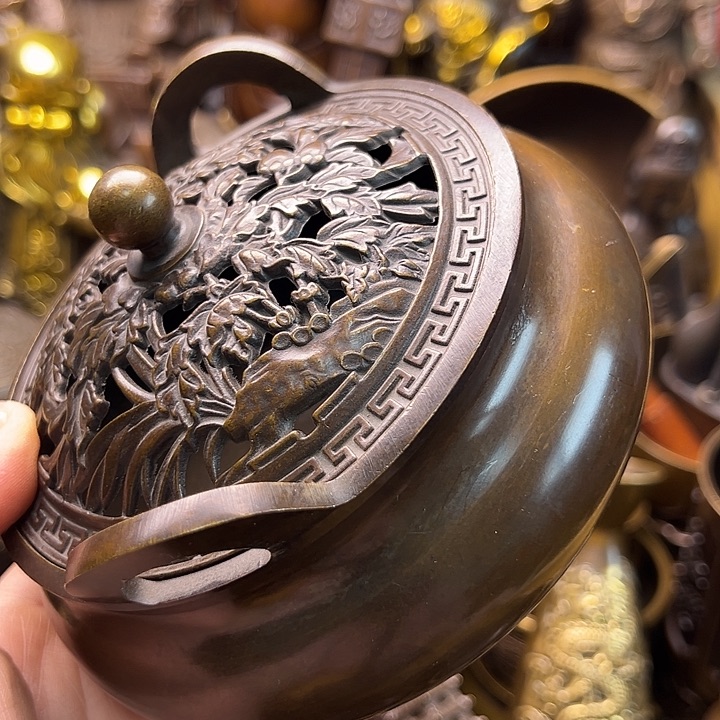 铜233566677889987667887667