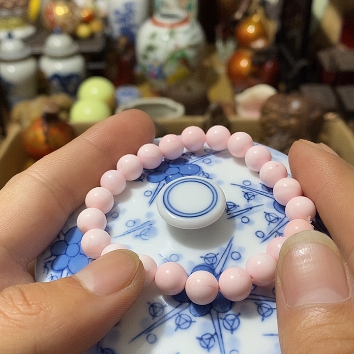 瓷器工艺精湛精细