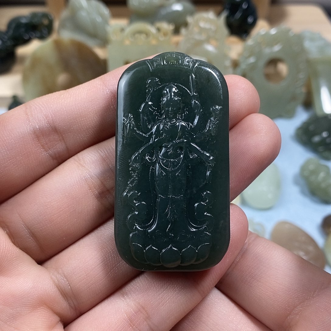 和田玉未镶嵌挂件