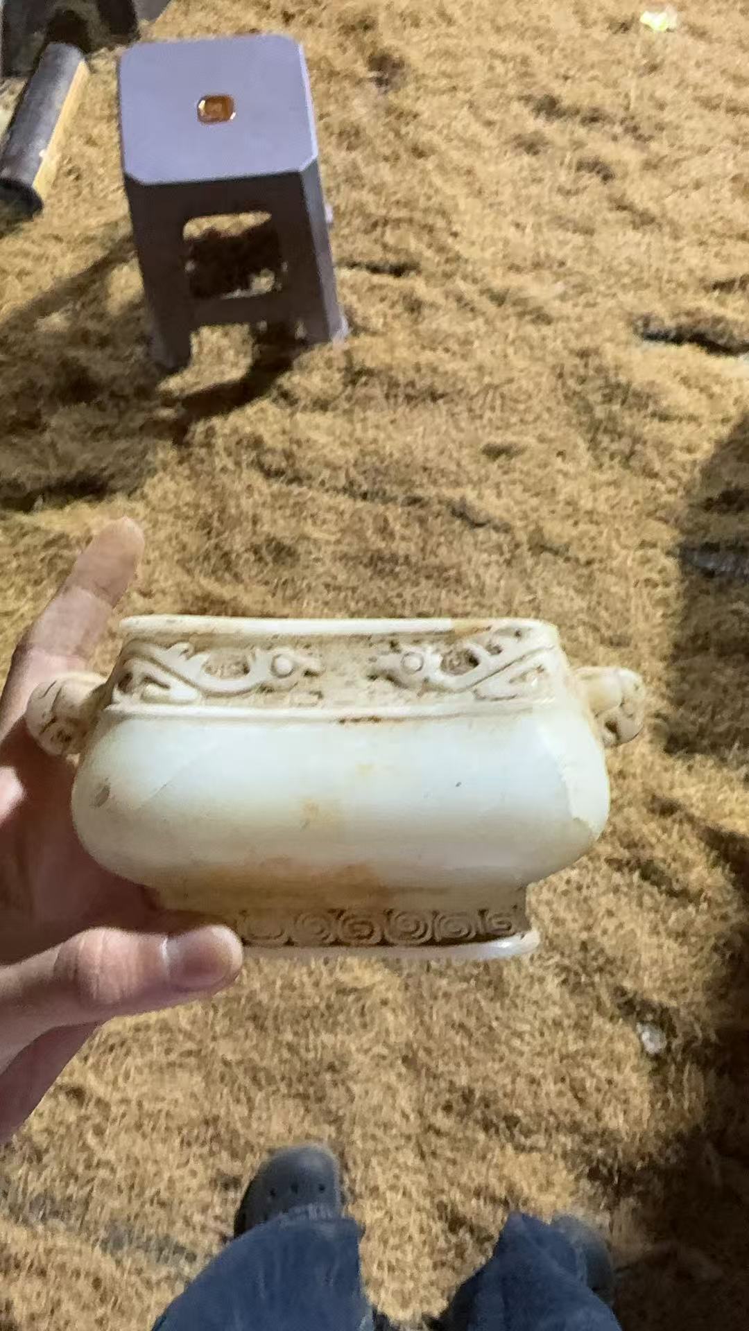 1个白色炉子摆件链接号8号炉子