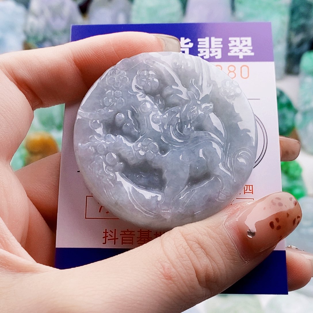 吊坠(不含链)未镶嵌翡翠