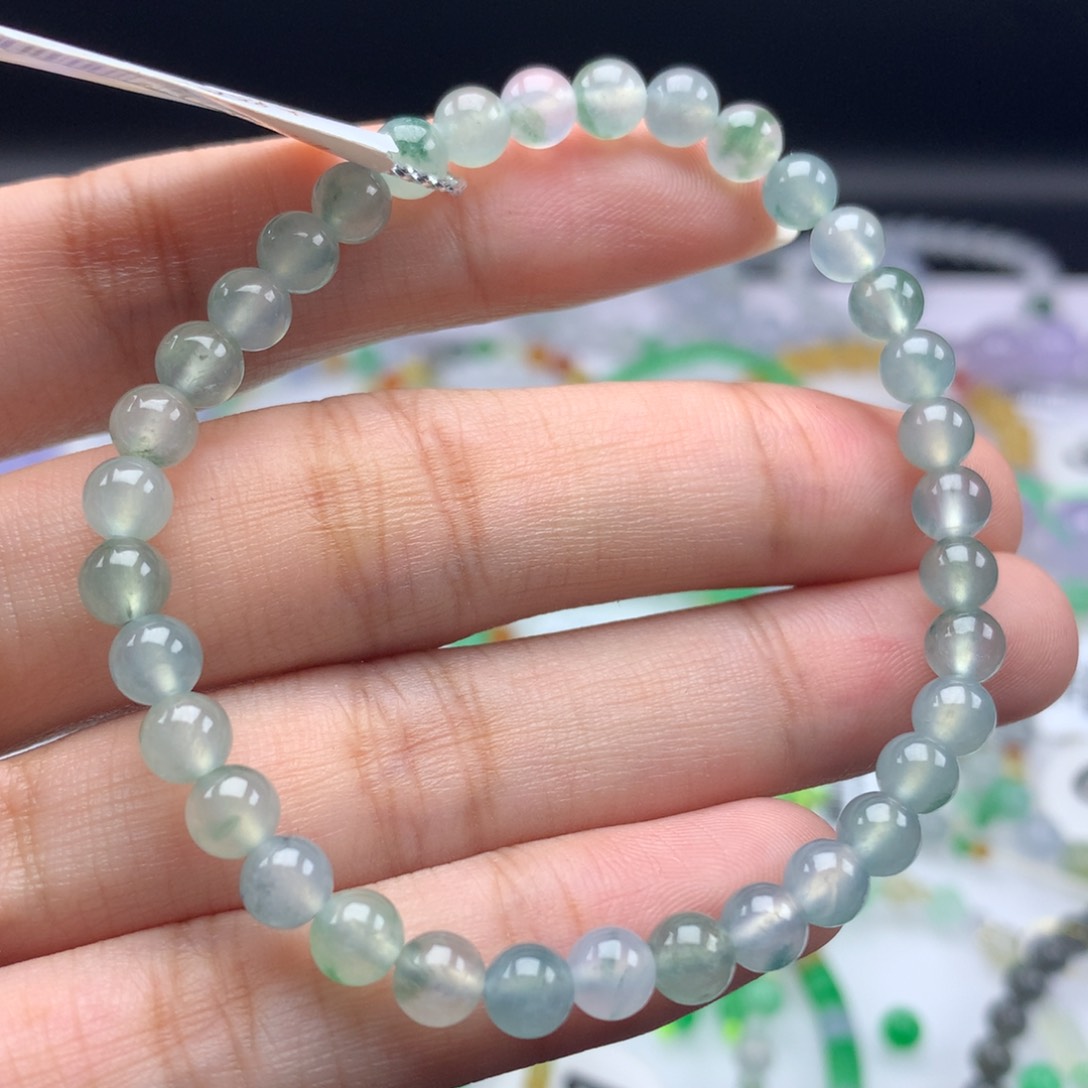 翡翠手链未镶嵌卡