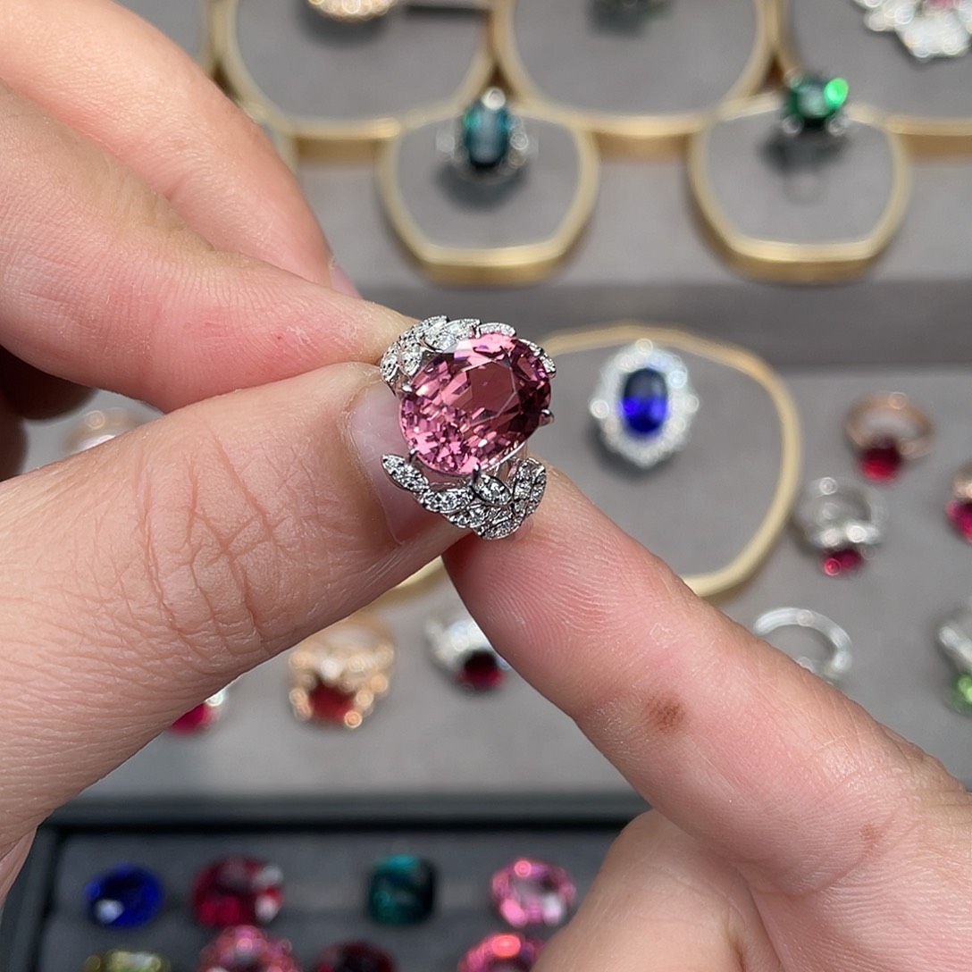 碧玺戒指18K金镶嵌7.21ct