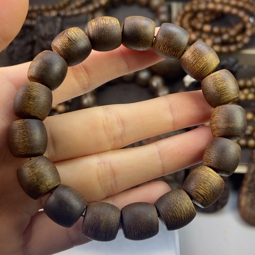 【闪购商品】沉香手串Q*越南芽庄白棋