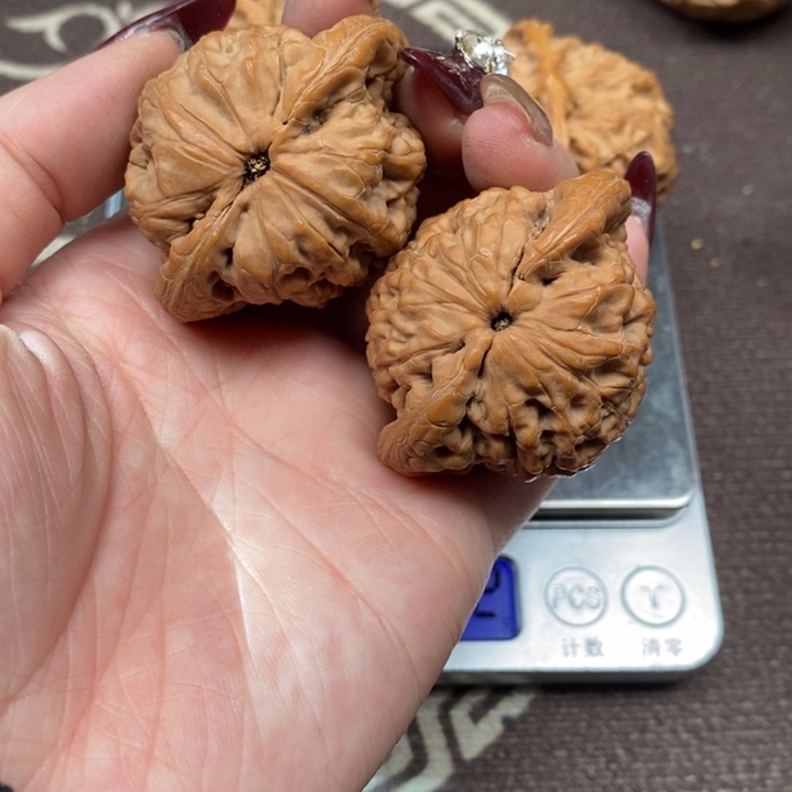 文玩核桃吊坠金公子微修