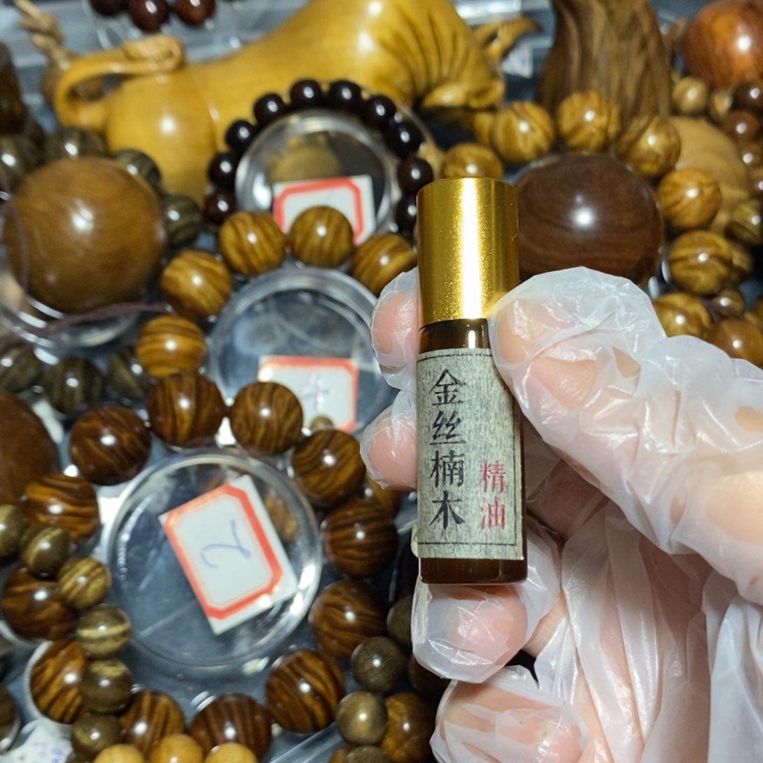 金丝楠木雕工艺品