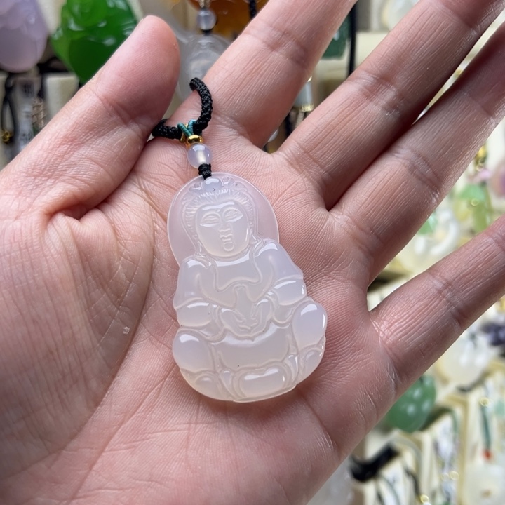 玛瑙/玉髓未镶嵌颈饰孙**.