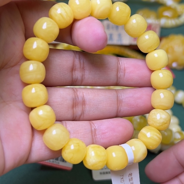 蜜蜡未镶嵌珠宝奇石