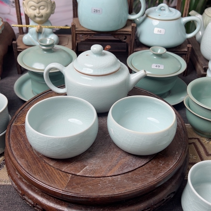 杯厚**物月白壶一套微瑕