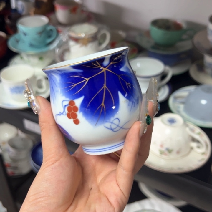 盖碗瓷器直播放漏中