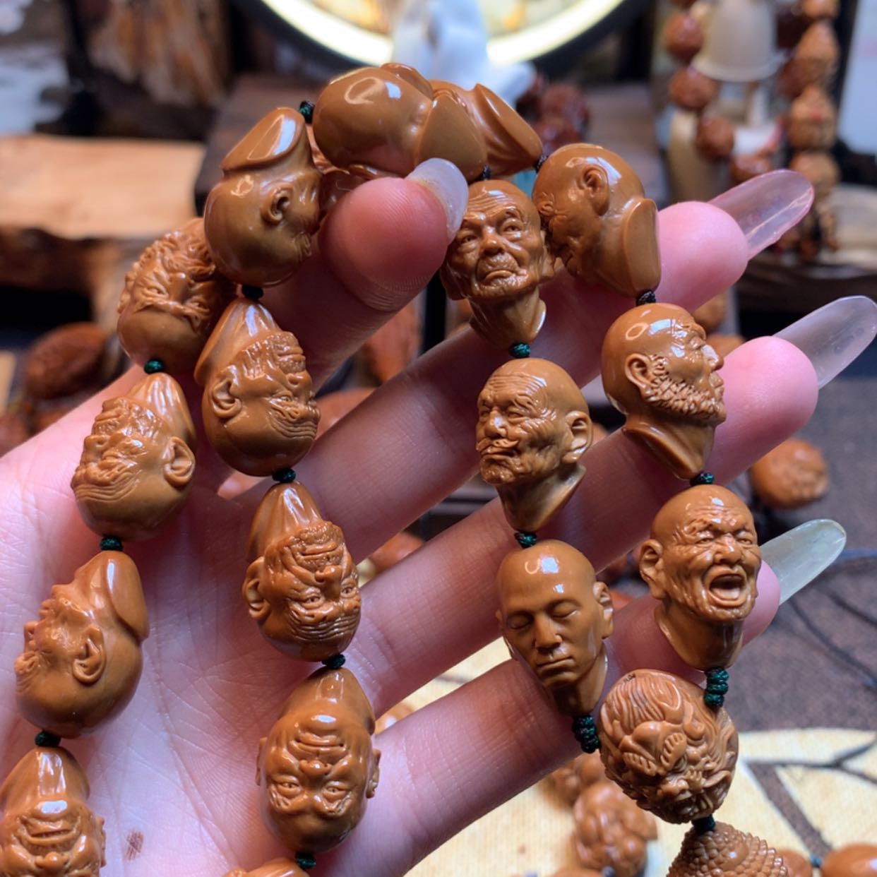 【闪购商品】橄榄核手串写实罗汉手持